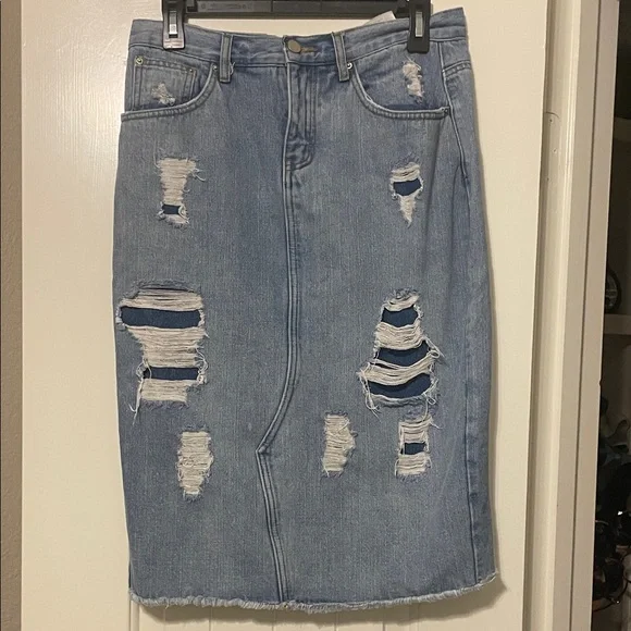 Trendy Distressed Denim Pencil Skirt - Light Blue - Picture 1 of 4